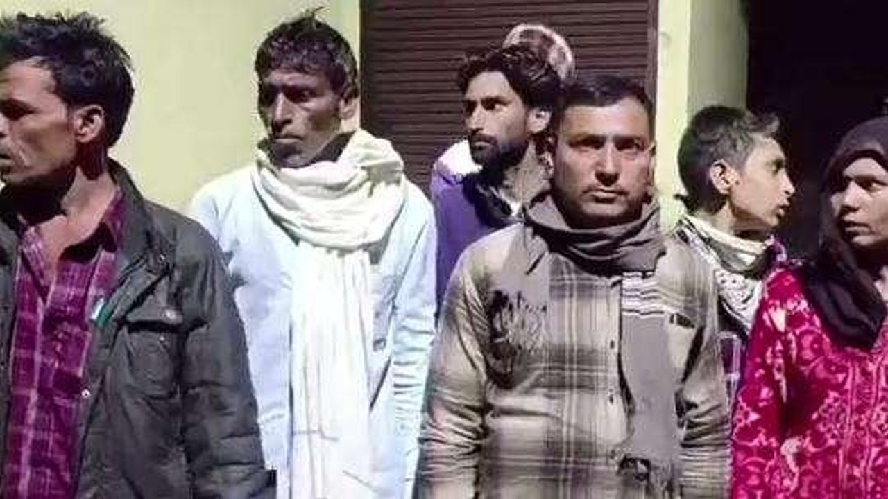 धौलपुर: पत्थर की खदान में महिला का शव मिलने से मचा हड़कंप, हत्या की आशंका