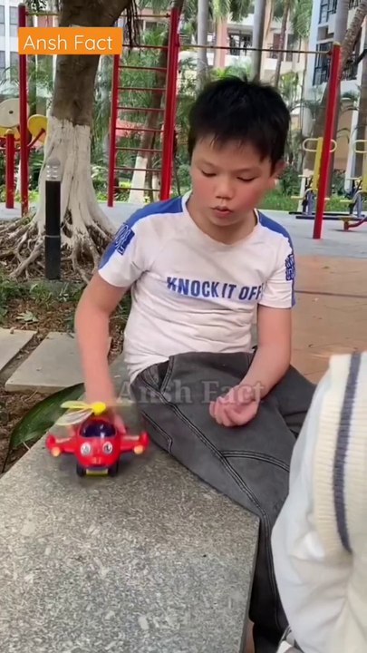 भाई ने अपनी बहन के लिए plane बनया how to make airoplane at Home _viral _shortsvideo(720P_HD)