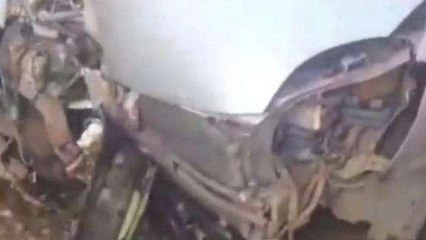 बुलंदशहर: अनियंत्रित होकर पेड़ से टकराई कार, चालक की मौत, चार घायल