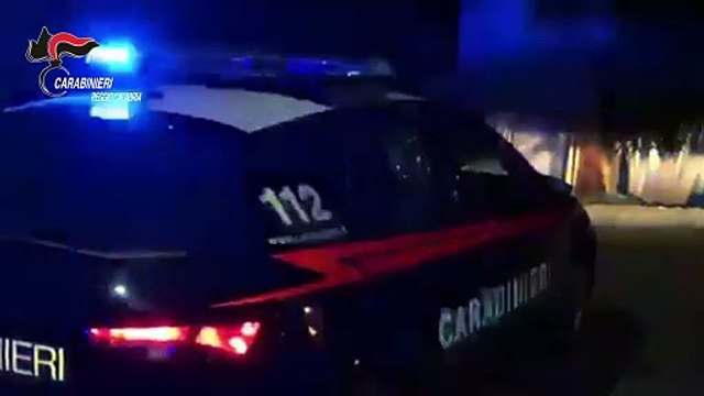 Un gruppo rom responsabile di furti ai danni di privati e società erogatrici di servizi pubblici per il Comune di Reggio: arresti in corso