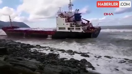 Hopa'da karaya oturan gemi için kurtarma operasyonu planlanıyor