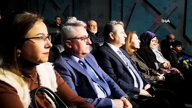 Şehit ailelerini ve gazileri duygulandıran sinema filmi