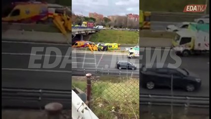 Así ha quedado el helicóptero que se ha estrellado en la M-40 de Madrid