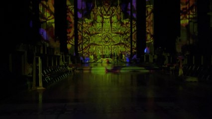 We visit beautiful The Light Before Christmas illuminations at Liverpool Cathedral