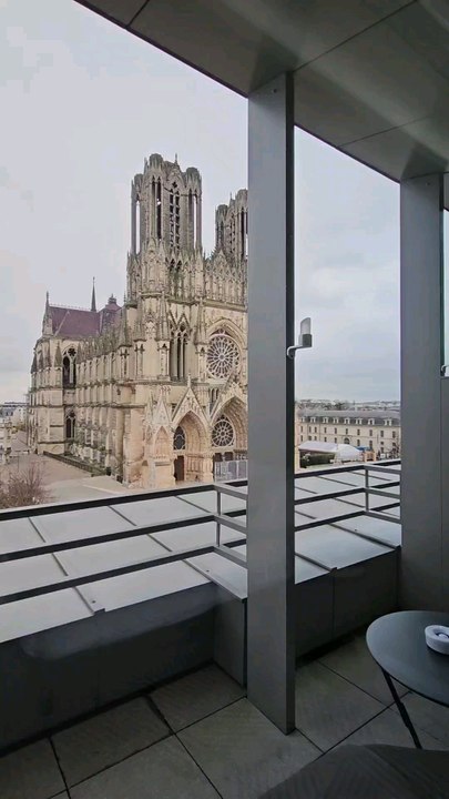 Hôtel 5 étoiles à Reims : La caserne Chanzy. Visiter cet hôtel spa en Champagne. collaboration commerciale.