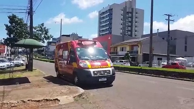 Idosa fica ferida ao sofrer queda dentro de ônibus na Avenida Carlos Gomes