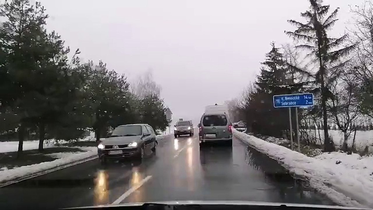 ZÁZNAM: UNAS zablokoval hraničný priechod Vyšné Nemecké