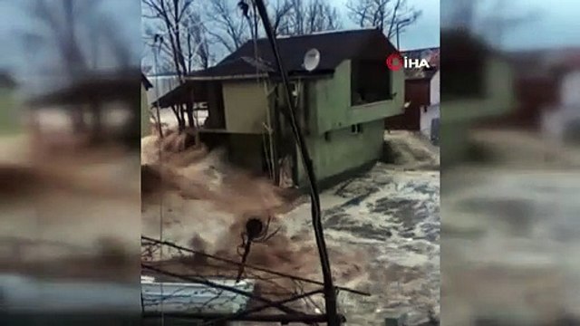 Film sahnesi değil gerçek! Sosyal medyada gündem olan fırtına görüntüsü