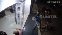 Video: Antisociales armados atracan una tienda de celulares en pleno centro de Cobija