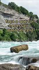Se algumas pessoas se afastarem de você, não fique triste, isso é resposta da oração: “livrai-me de todo mal, amém”.