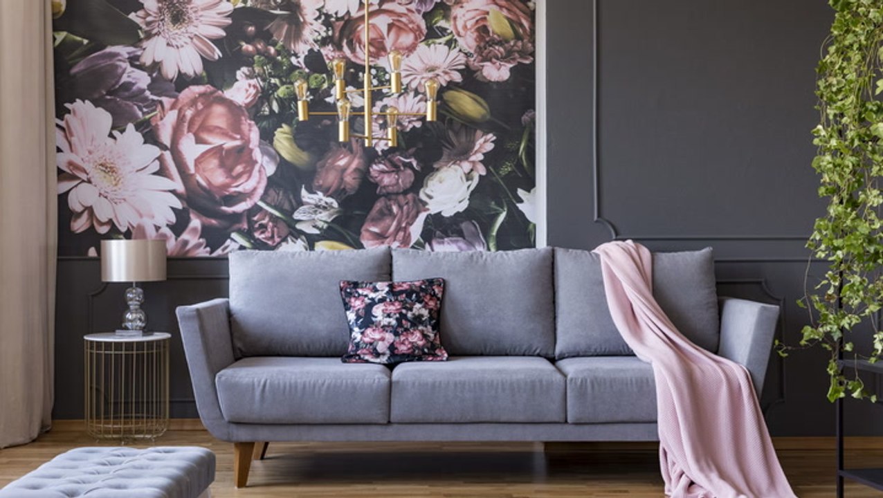 Bloomcore Is the Most Charming Aesthetic of 2023—Here’s How to Winterize It