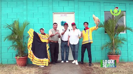 Cien familias reciben viviendas dignas en la urbanización Camino del Río