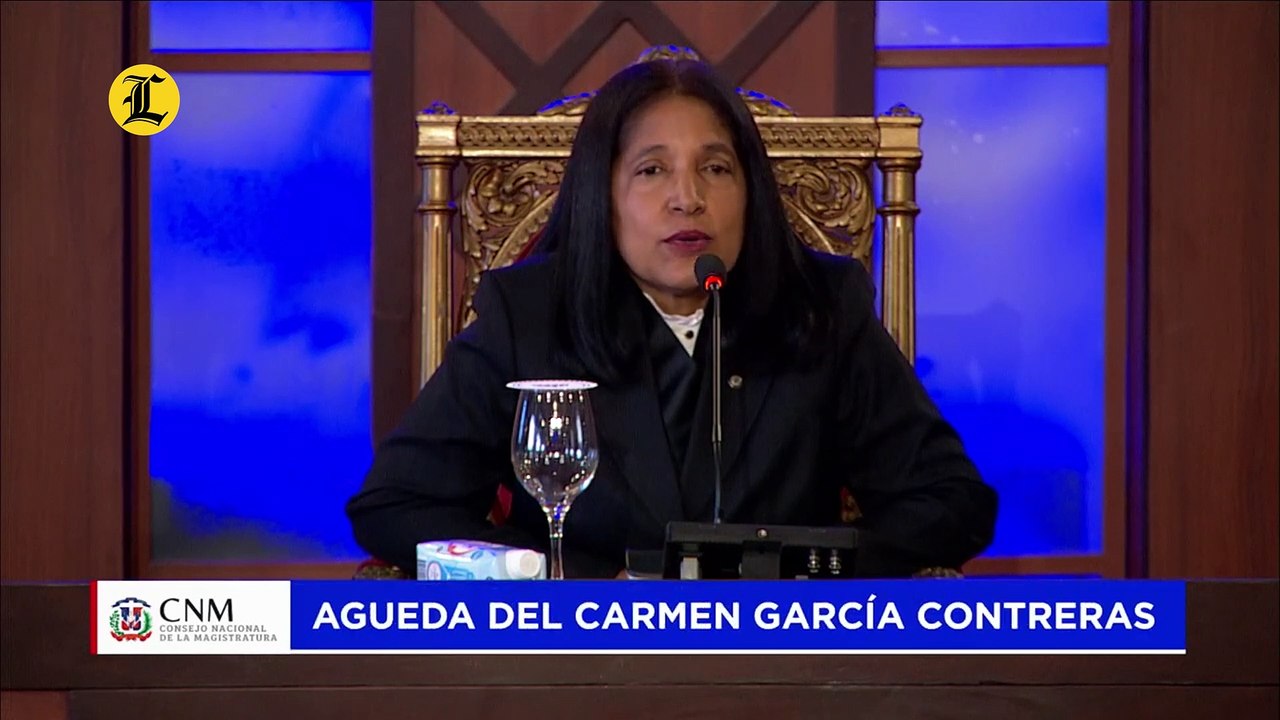 Aspirante al TC pide "un minuto de silencio" por la paz mundial