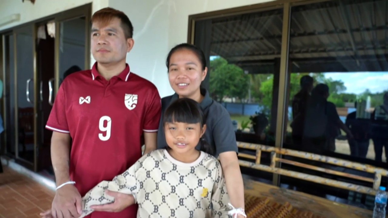 First Thai hostages return home after release by Hamas
