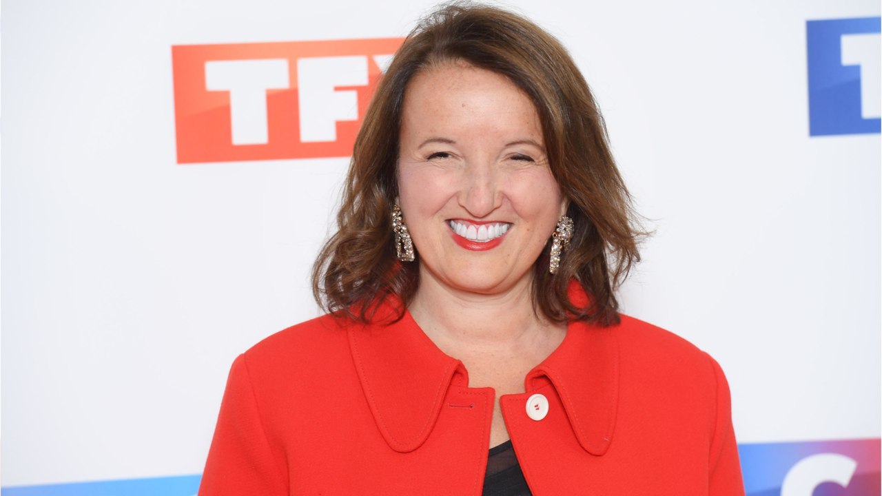 GALA VIDÉO - "Vous avez un dossier sur moi ?" : Anne Roumanoff déstabilisée face à une question de Yann Barthès