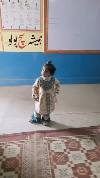 Arzish Zainab visiting ECE room GHS Peer Ashab Bhakkar