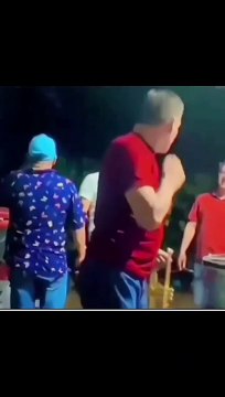 داخل پیج شوین خیلی ویدیو های جالب و خنده دار برایتان آوردیم آخرش از دست نتین بسیار جالب است