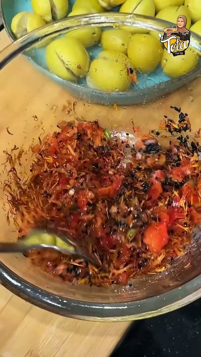 طريقه عمل الليمون المعصفر