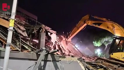 İBB, Üsküdar sahilindeki bir kaçak yapıyı daha yıktı