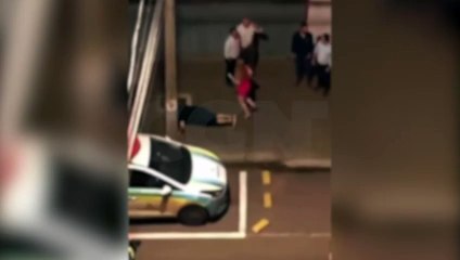 Vídeo: Após ter carro apreendido, motorista 'paga flexões' em blitz no Centro de Cascavel