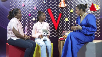 මෙයා චූටි කාලේ සිංදු කියන චූටි කෝළමක්  | V Clapper | The Voice Kids Sri Lanka