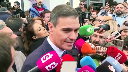 Sánchez es abucheado en la capilla ardiente de Concha Velasco