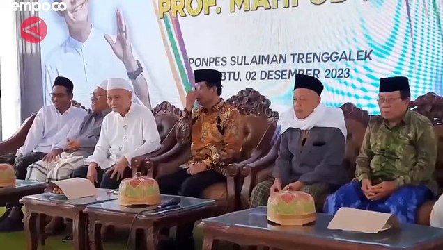 Cawapres Mahfud MD Sambangi Pesantren Sulaiman di Trenggalek