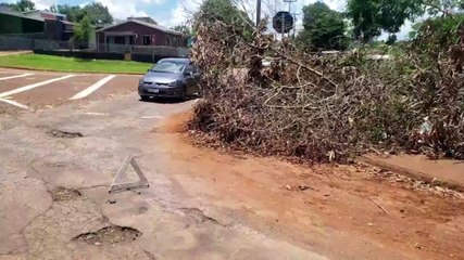 Mulher fratura o braço em acidente no Bairro Santa Cruz