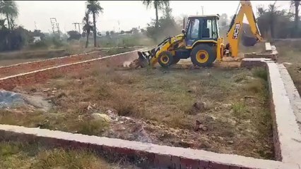 फिर चला 'बाबा का बुलडोजर', भू-माफिया पर कार्रवाई से हड़कंप, देखें वीडियो