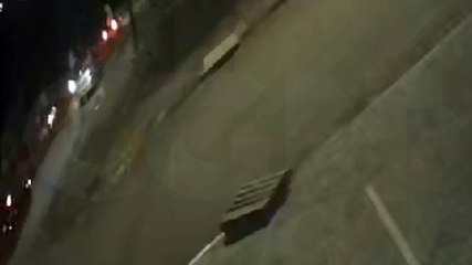 Câmera flagra acidente violento entre Ford Fiesta e Celta na rua Rio Tibagi