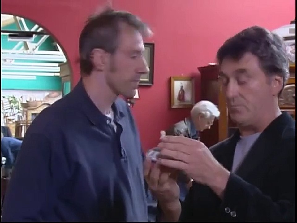 The Bill S15E38 Borderline