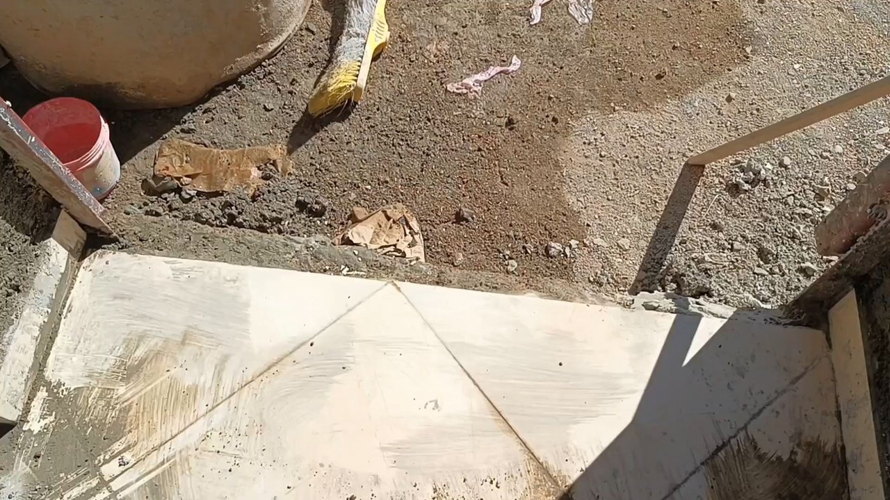 How to install a marble and ceramic home door threshold and choose the appropriate colors