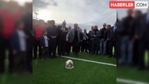 Gençlik ve Spor Bakanı Bak'tan usta işi penaltı! Rabona tekniğiyle topu 90'a yolladı