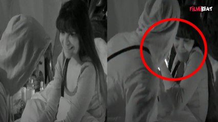 Bigg Boss Live: Abhishek ने कही khanzaadi से दिल की बात फिर दोनों के बीच शुरू हुई Pillow-Fight!