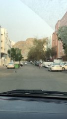 Walking in the streets of Mecca 3