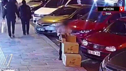 Afyonkarahisar'da boyu kadar ayakkabı kolisini çalıp kayıplara karıştı