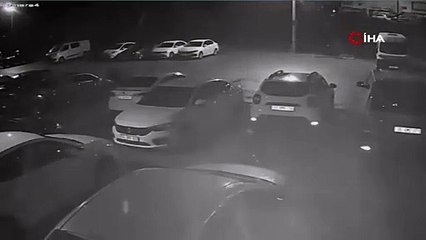 İzmir’de yüzü maskeli kadın iş yerine böyle ateş etti!