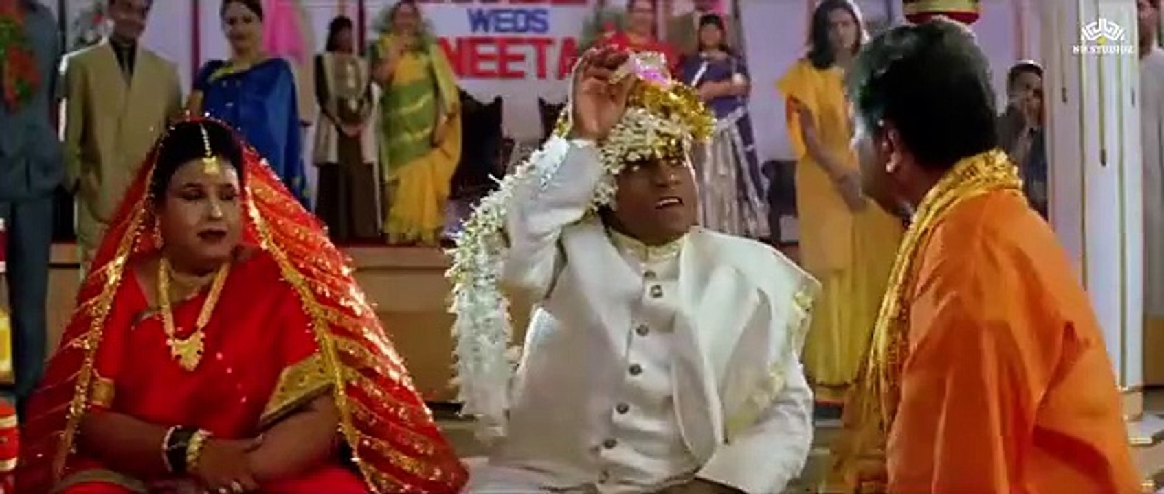 कौनसी चक्की का आटा खाती हो - Johny Lever, Bobby Deol, Anupam Kher, Karisma Kapoor