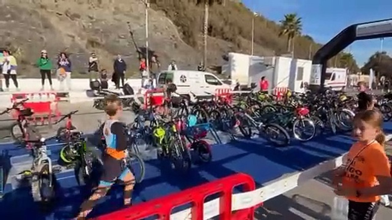 El Tridingo cierra la temporada con un duatlón de menores