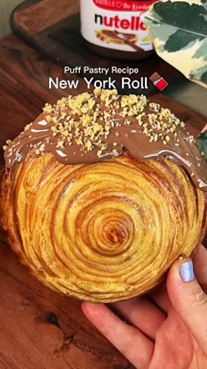 22_New York roll  Smördegsrulle fylld med nutella Jag gjorde en jättestor annars får man ut ca 3-4 mindre.  Du behöver