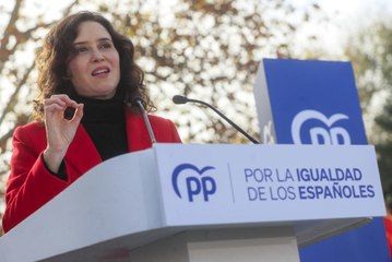 Ayuso: "Vamos a plantar cara, vamos a defender a España"