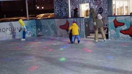 Télécharger la video: Świąteczna Łódź - Monopolis