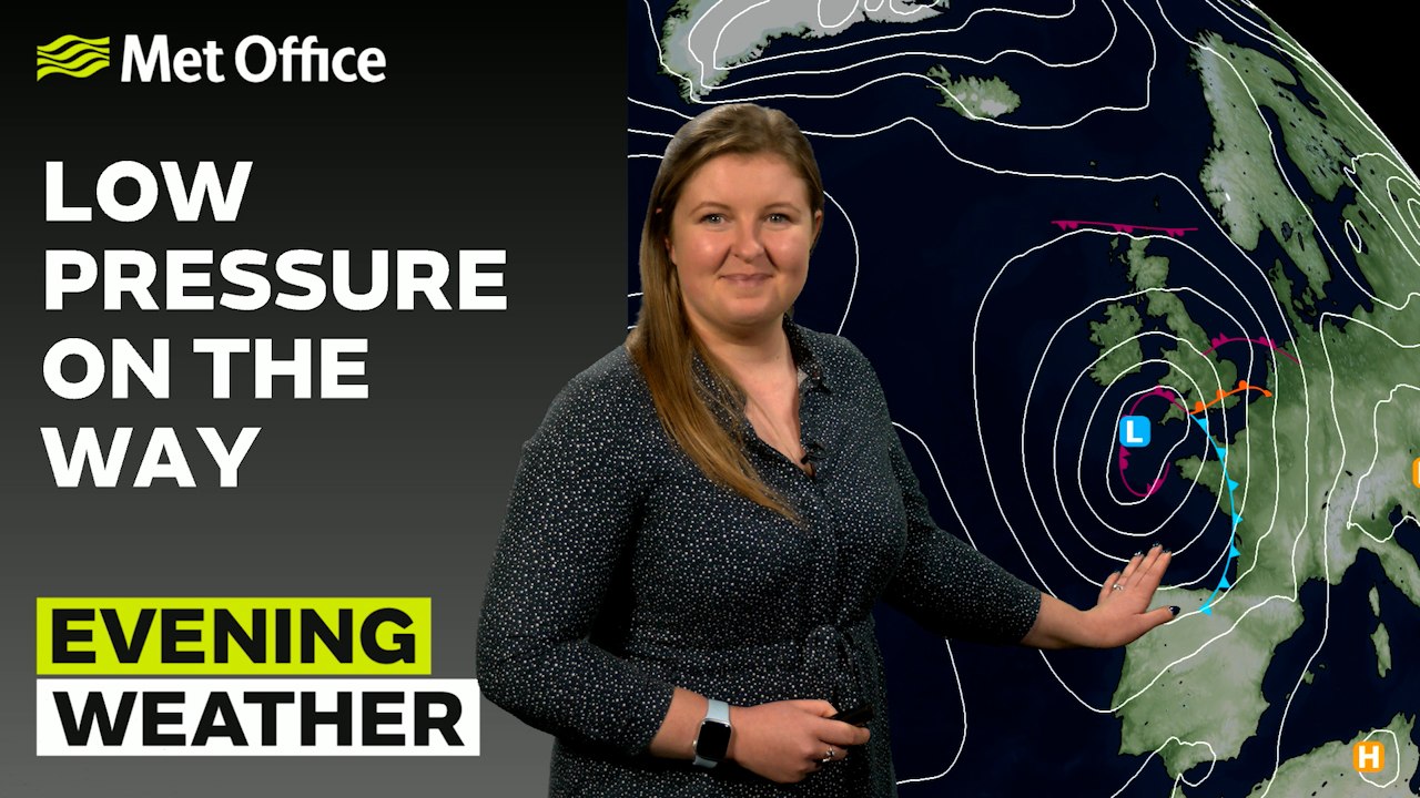 Met Office Evening Forecast 03/12/23 – Heavy rain arriving from the south