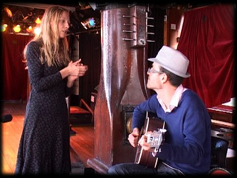 Concert privé : Lonely Drifter Karen (3/3)