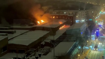 В Москве горят склады завода специализированных автомобилей