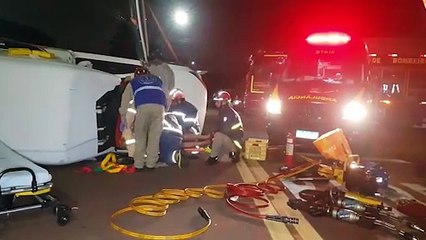 Vítima fica encarcerada após grave acidente no Santo Onofre