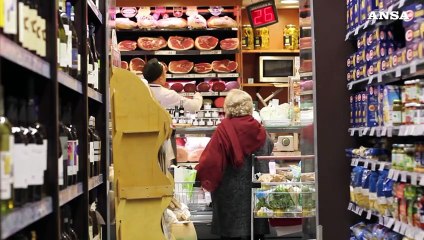 Record di occupati in Italia e l'inflazione crolla