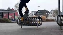 Skateboard, Anne solides den Fahrradständer