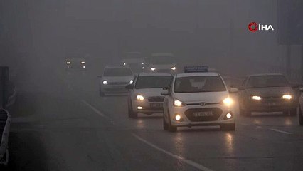43 ilin geçiş güzergahında yoğun sis: Görüş mesafesi 25 metreye kadar düştü