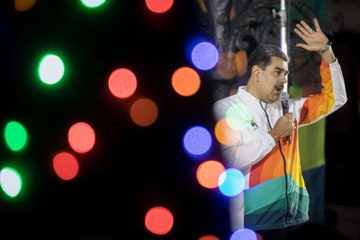 Nicolás Maduro anuncia nueva etapa "poderosa" en la disputa territorial con Guyana tras referendo